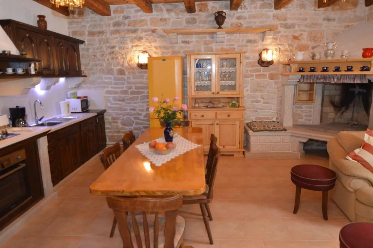 Baderna Apartment 0*,  Croazia